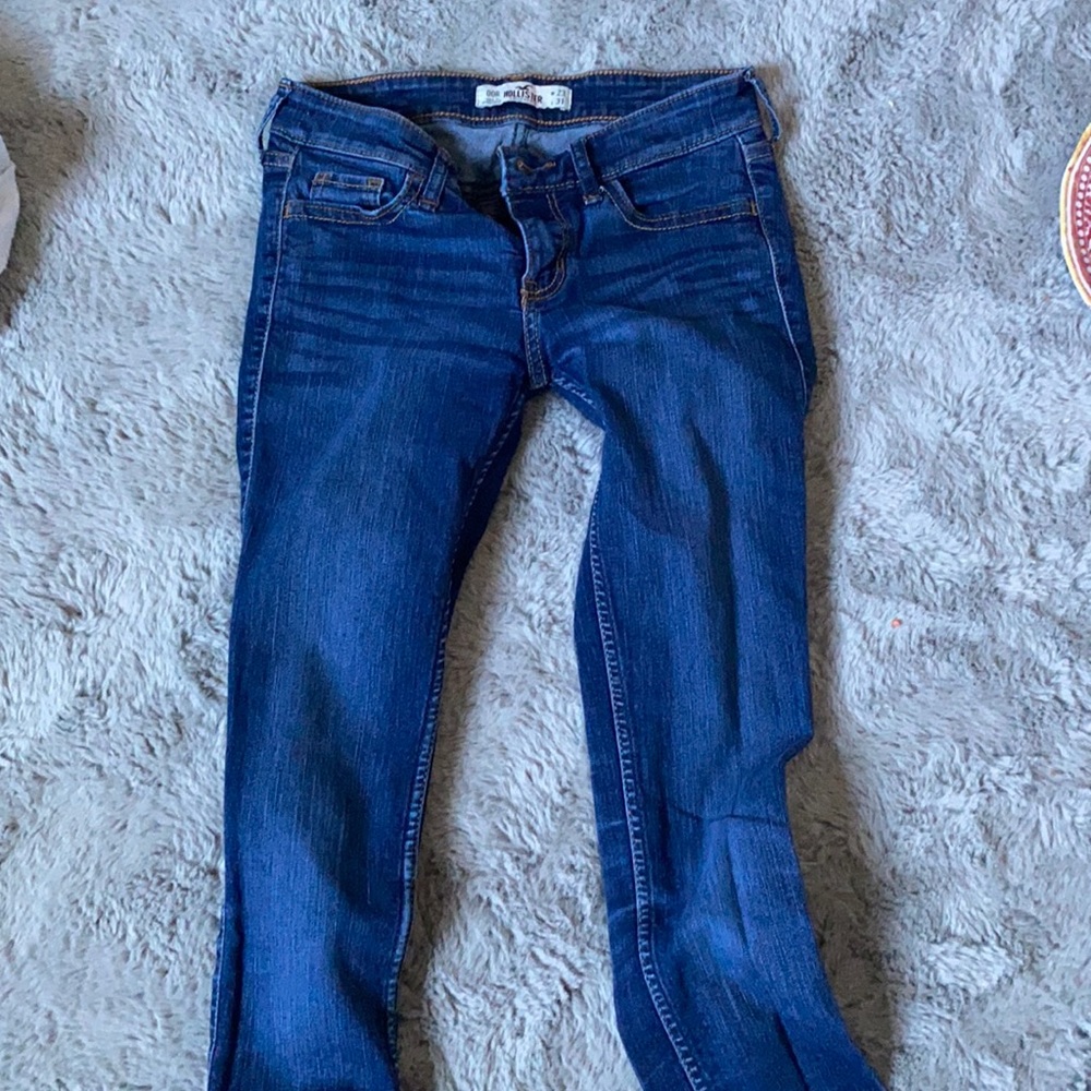 Hollister woman’s blue jeans size 23